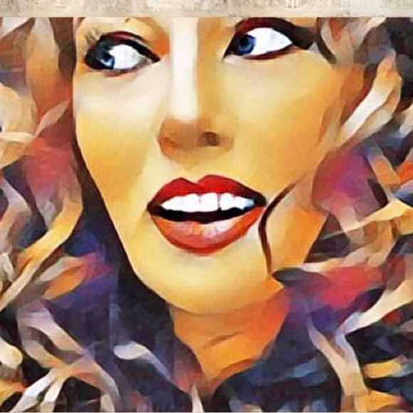 Meet your Posher, Lacy - Picture 9 of 10